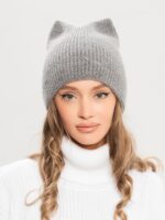 Женская шапка из ангоры двухслойная Аян