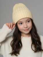 Детская шапка для девочки Мошка
