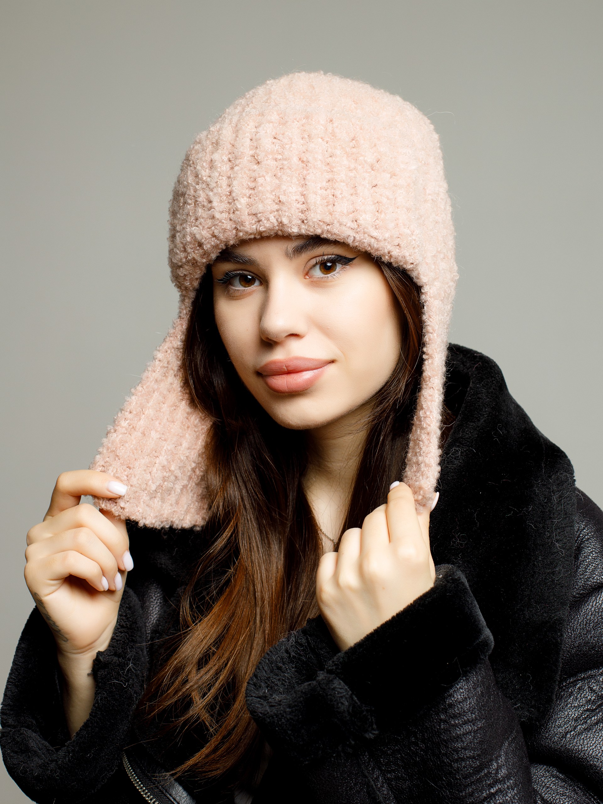 124A6717 copy_resized Женская шапка ушанка Алькой — изображение 1